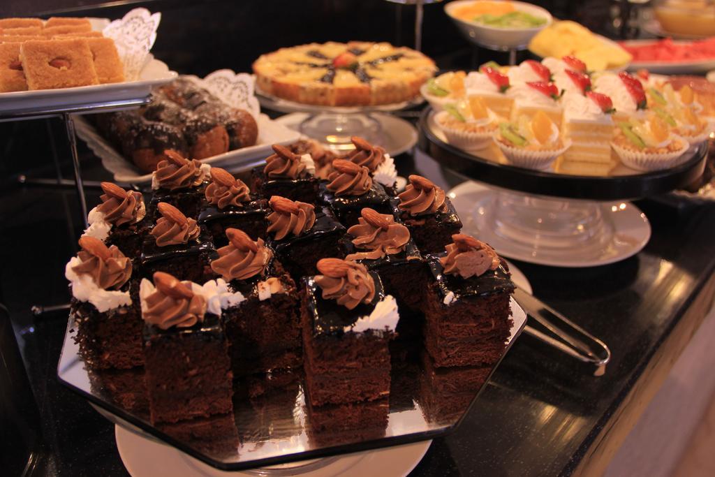 Rooz Park Hotel อัลโคห์บาร์ ภายนอก รูปภาพ