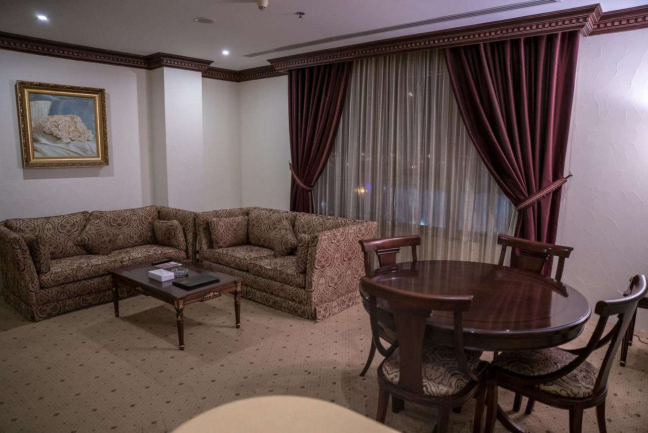 Rooz Park Hotel อัลโคห์บาร์ ภายนอก รูปภาพ