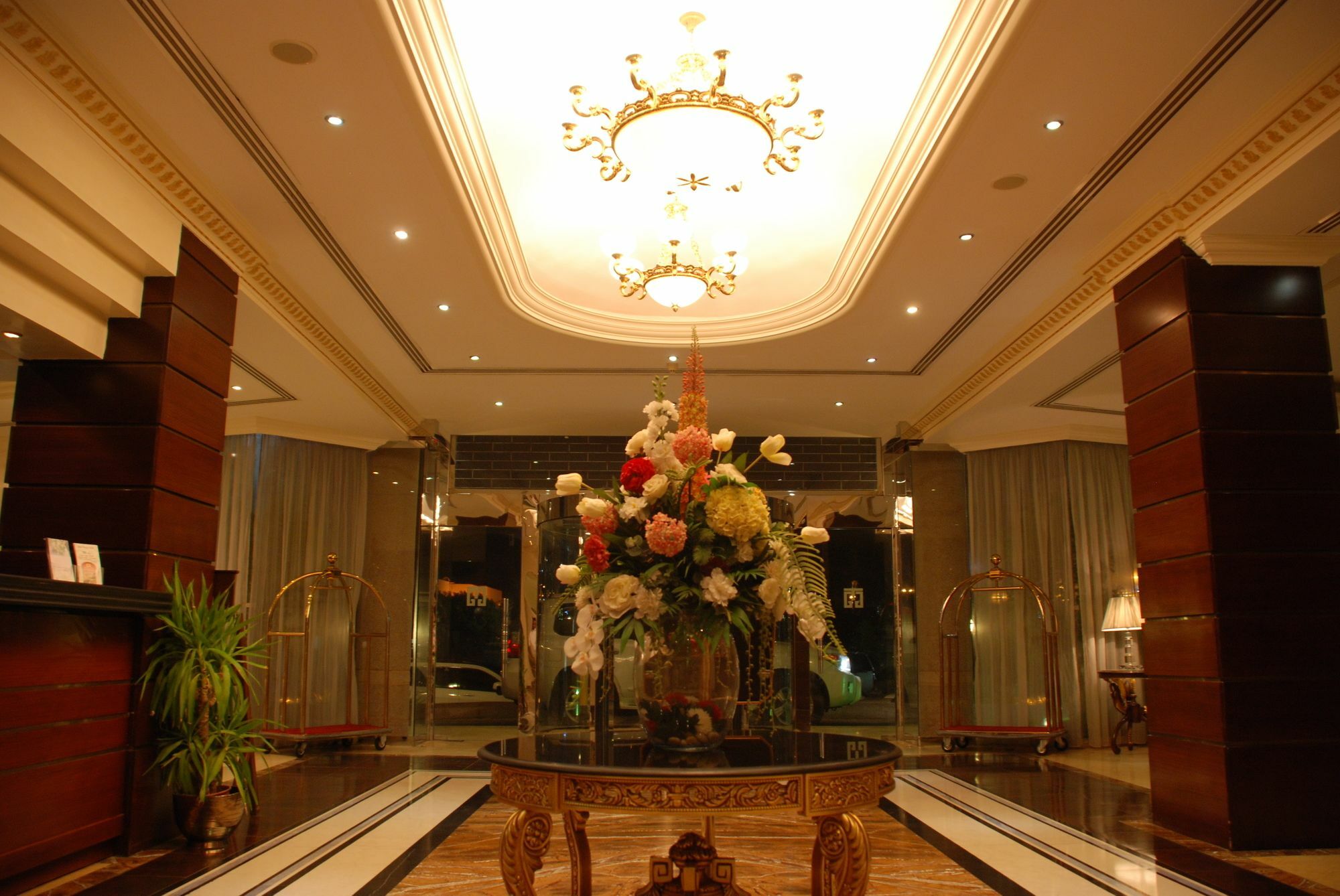 Rooz Park Hotel อัลโคห์บาร์ ภายนอก รูปภาพ